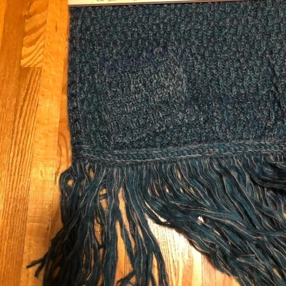 Steve Madden Sweater/poncho - Picture 4 of 6